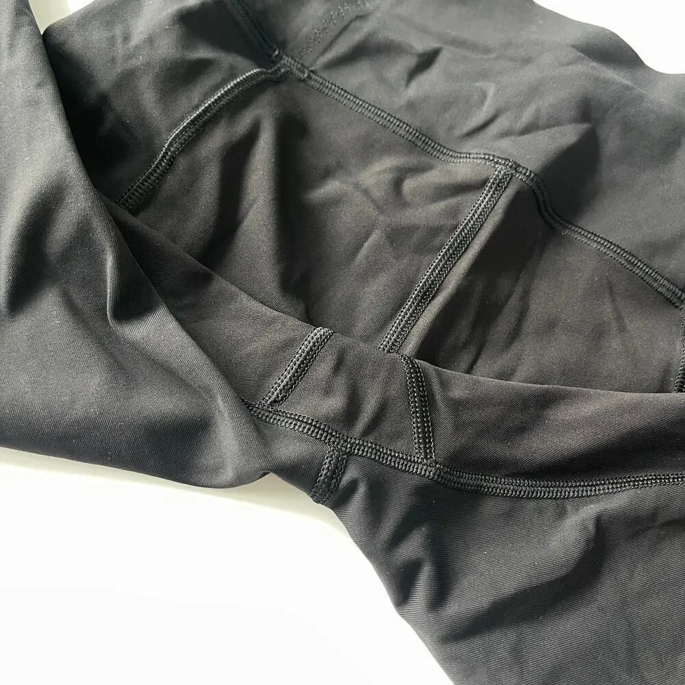 Lululemon Black Cropped Leggings Mesh Inserts Pockets Size 4